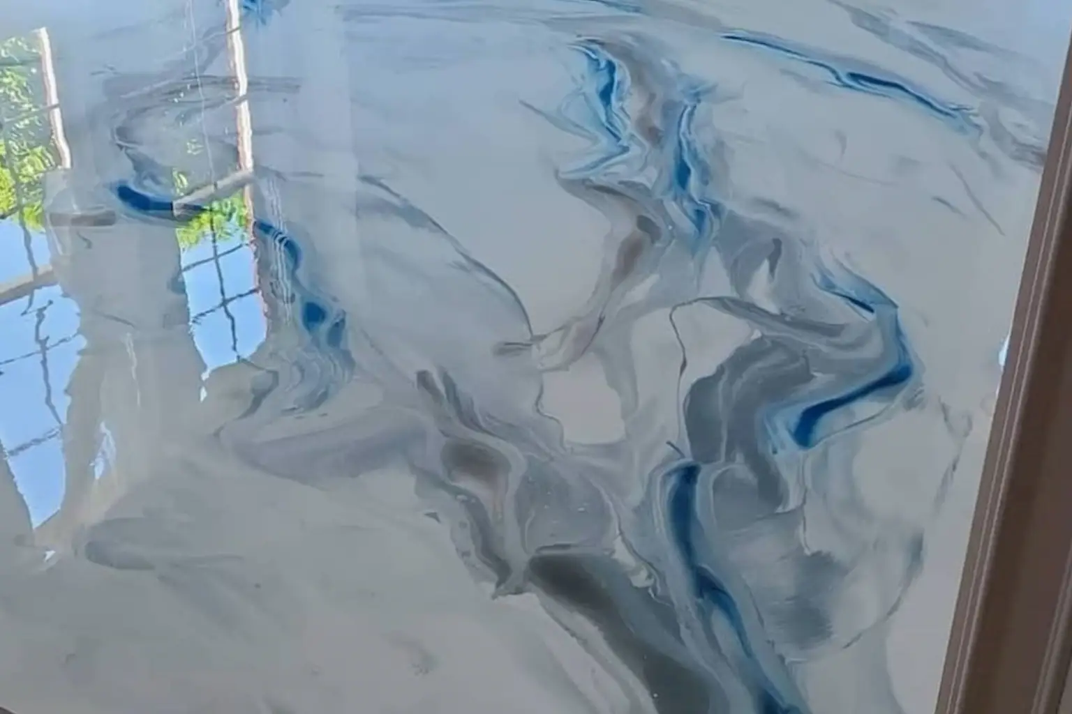 Pros and Cons of Epoxy Flooring