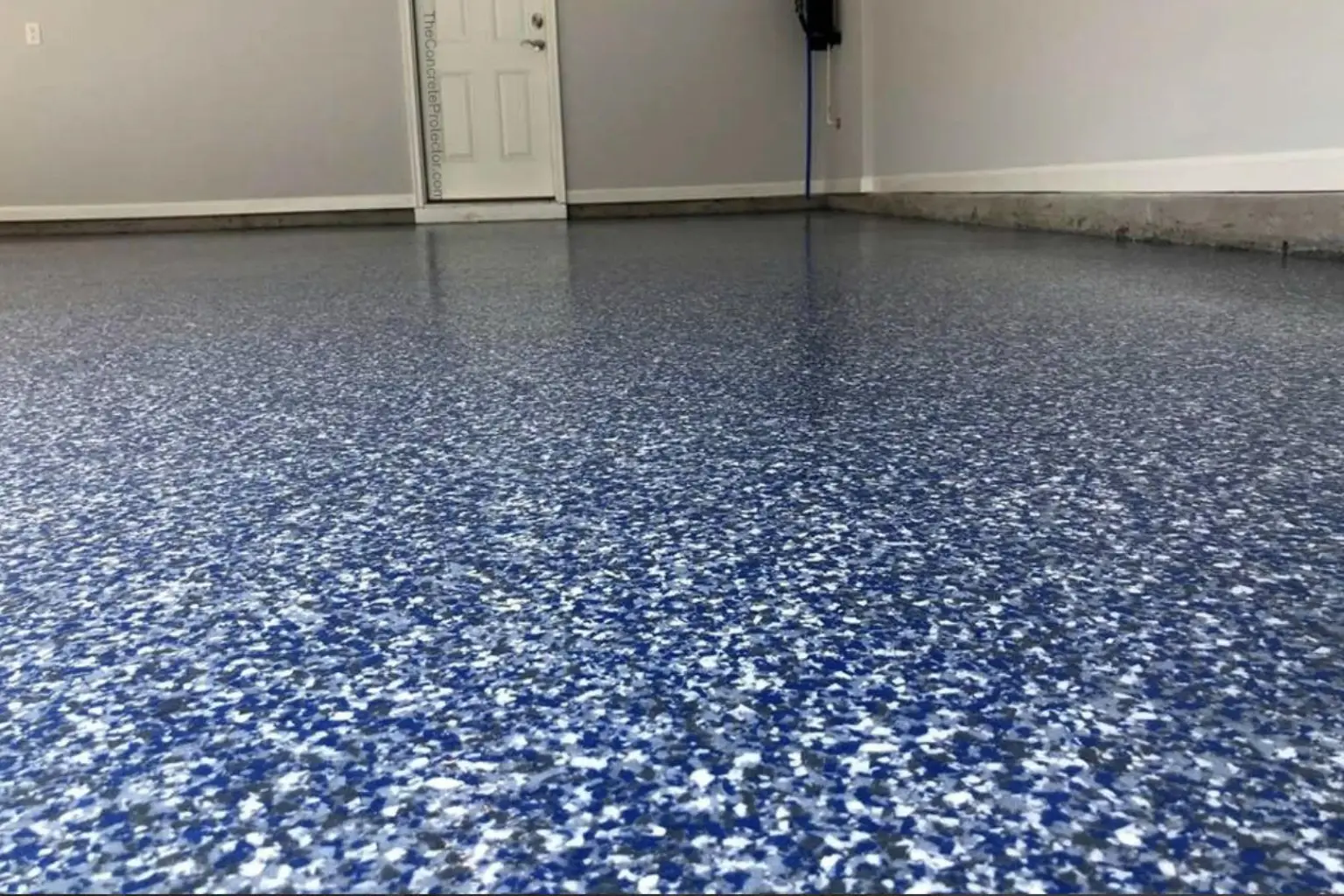 Benefits of Flake Garage Floor Coating