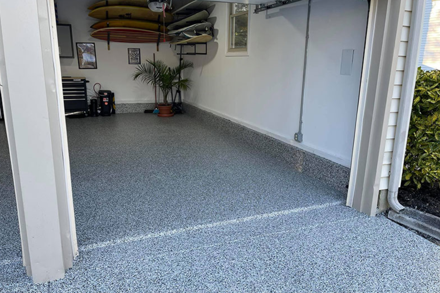 Polyurea and Polyaspartic Garage Floor Coatings